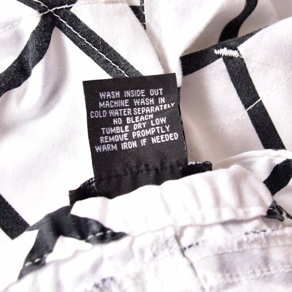 Friends Forever Women's Knee Pants Black & White Size 3 - Picture 6 of 8